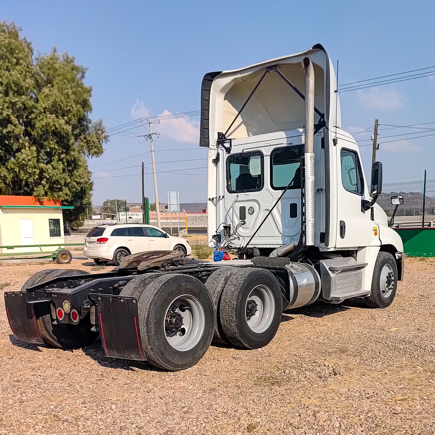 2016 Freightliner Cascadia 125