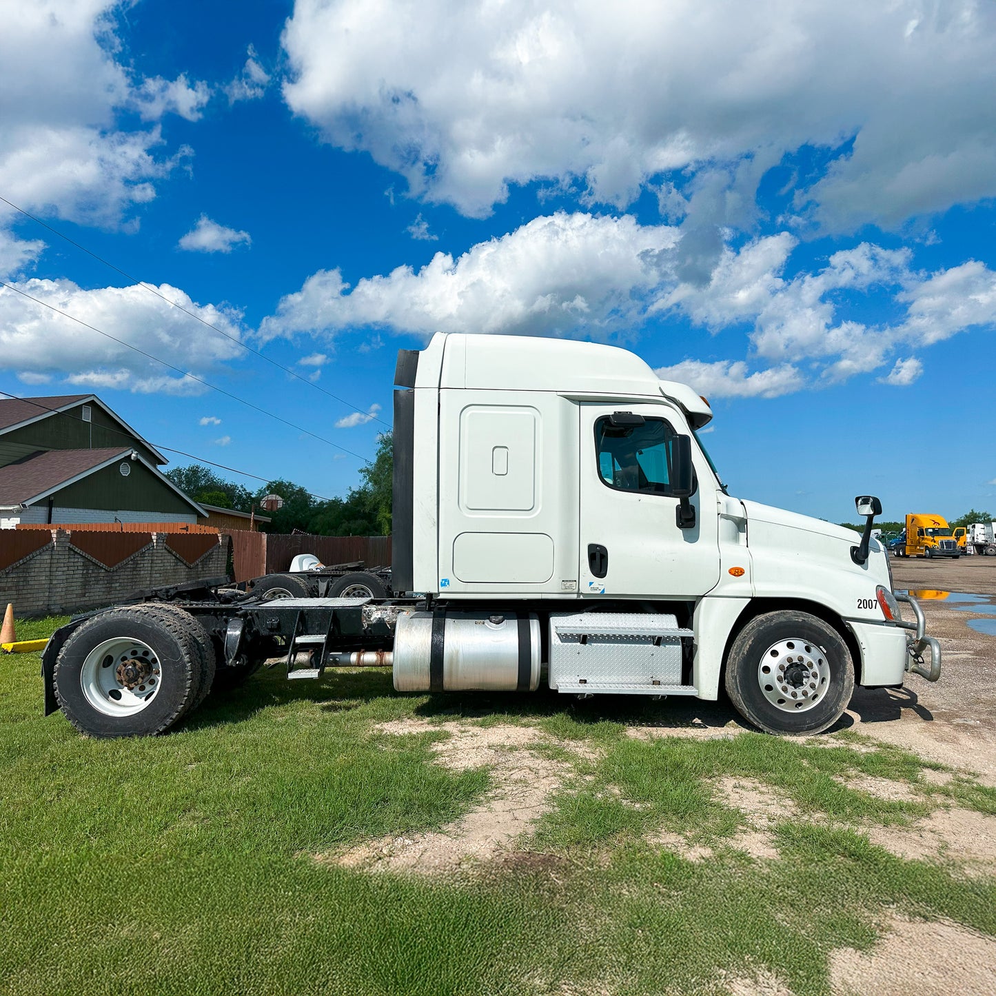 2016 Freightliner Cascadia 125